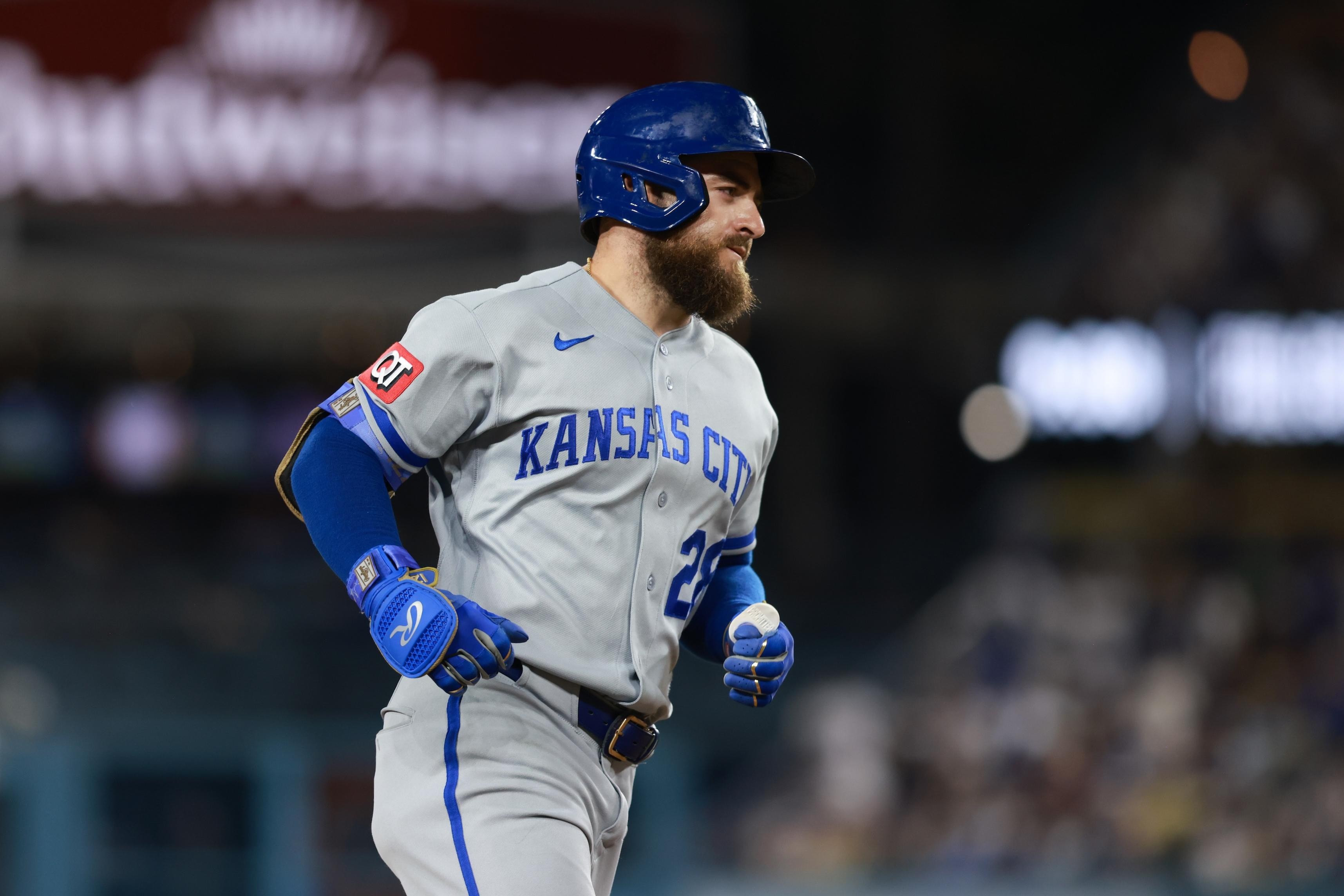 Royals and Dodgers clash in blue, but the fashion gap is the real storyline