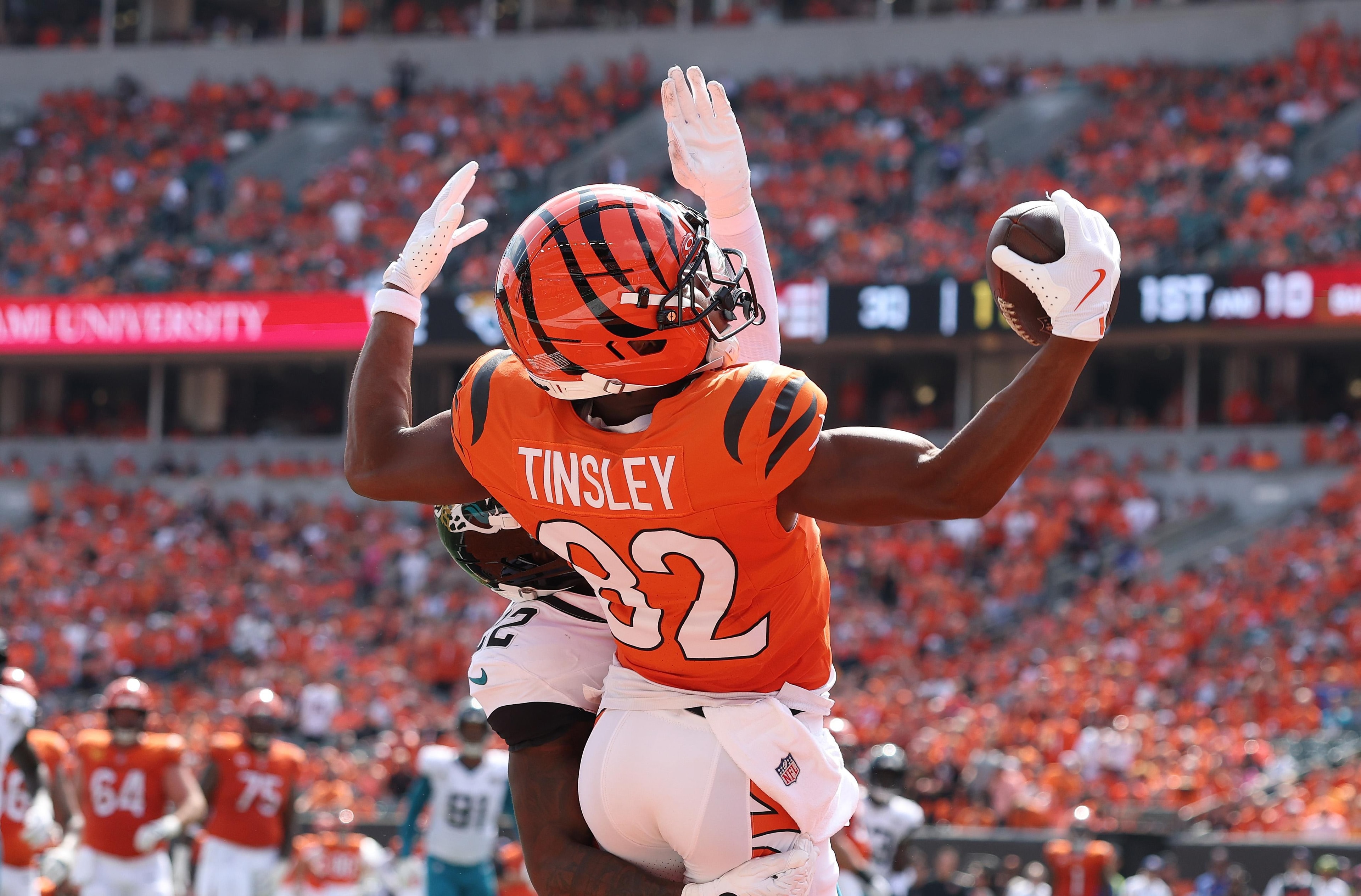 Texans add former Bengals receiver Mitchell Tinsley for another opportunity