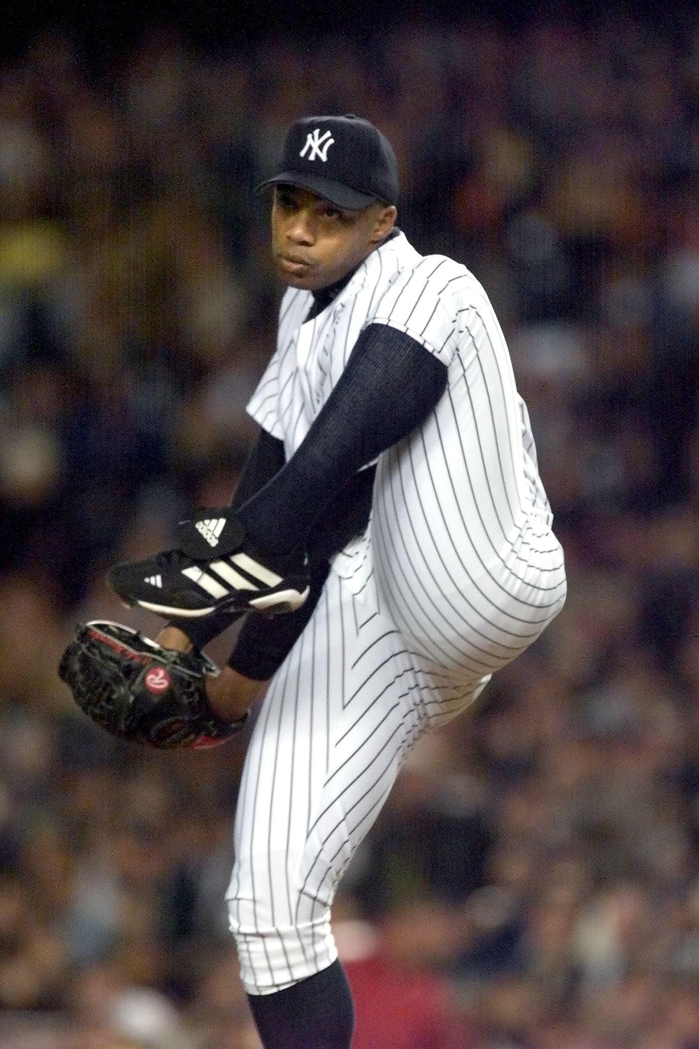 Yankees Birthday of the Day spotlights Orlando “El Duque” Hernández’s poise on big stages