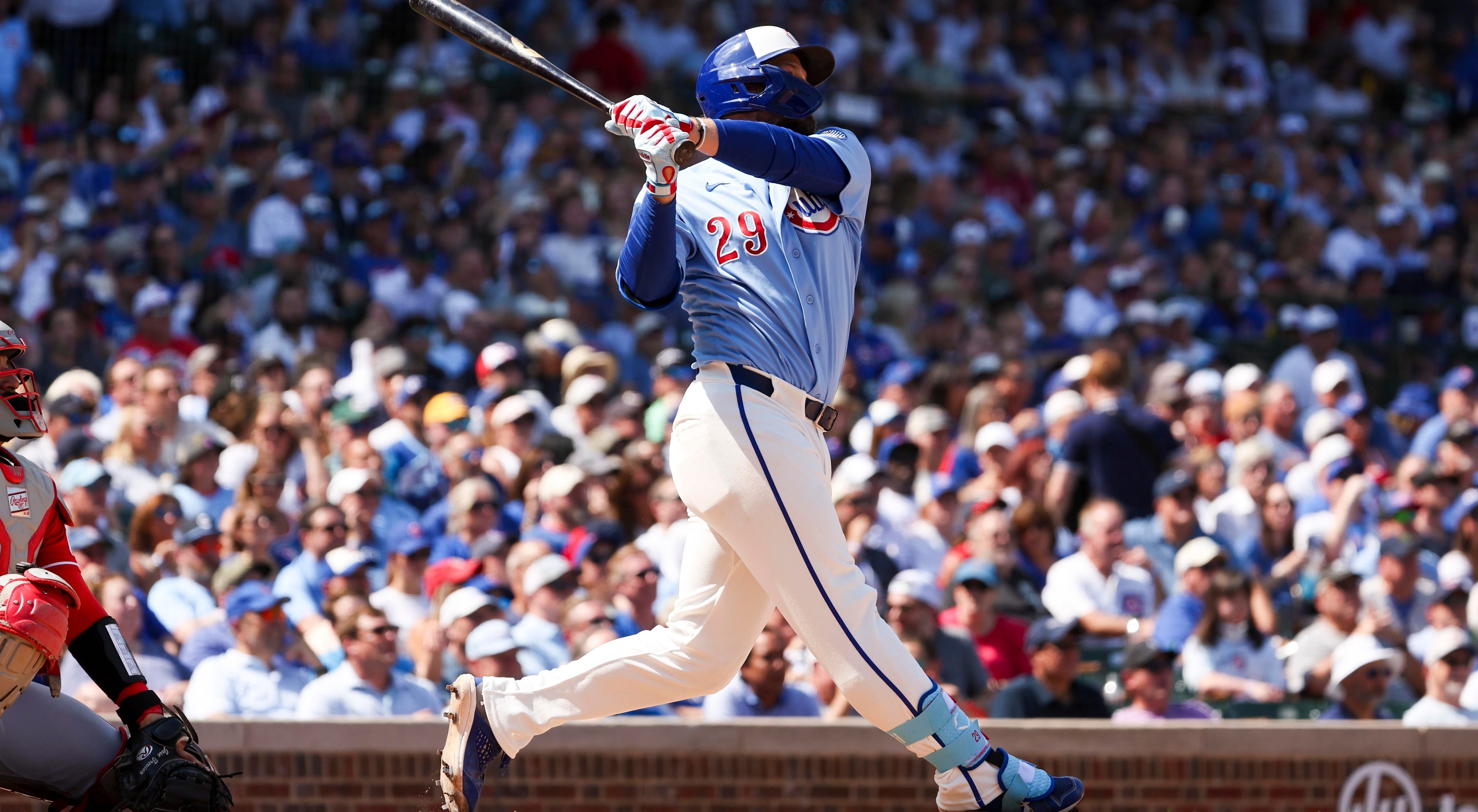 Michael Busch’s two-run homer can’t stop Cubs’ late bullpen collapse in 10-8 loss to Reds
