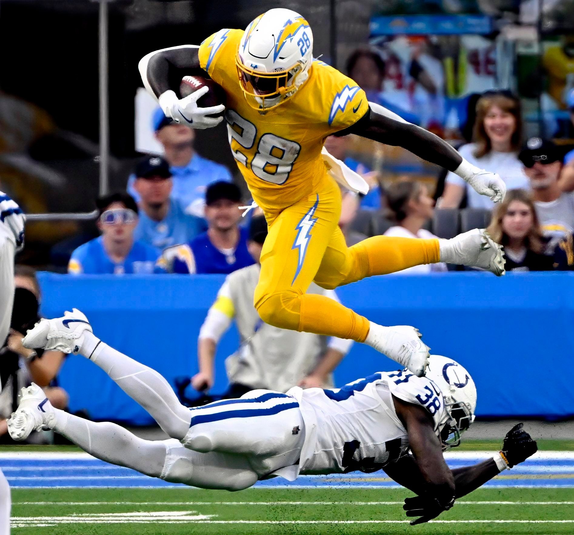 Patriots add Hassan Haskins and JaMycal Hasty to bolster a changing backfield