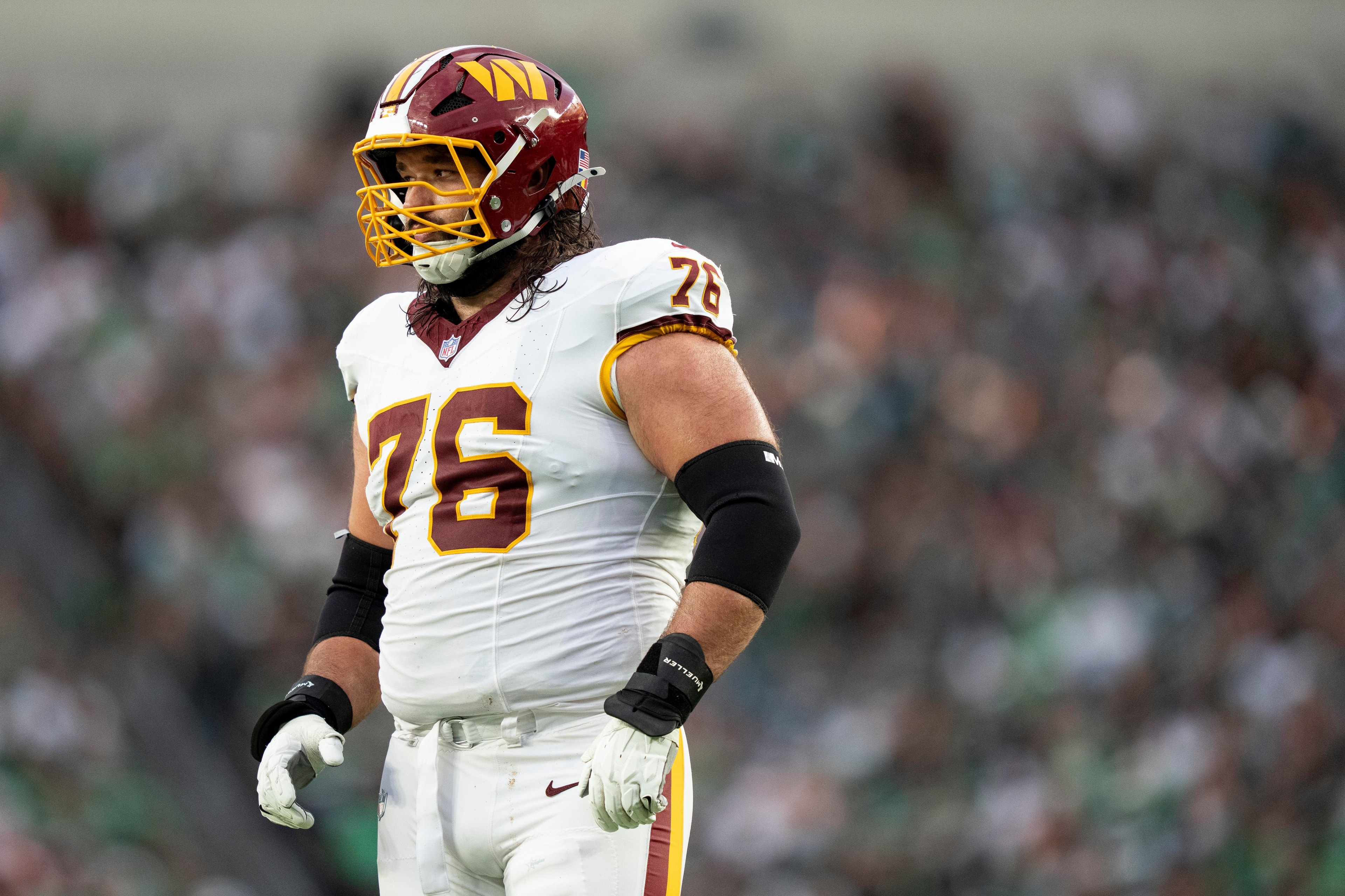 Sam Cosmi moving closer to return as Commanders’ injury report stays extensive ahead of NFC showdown