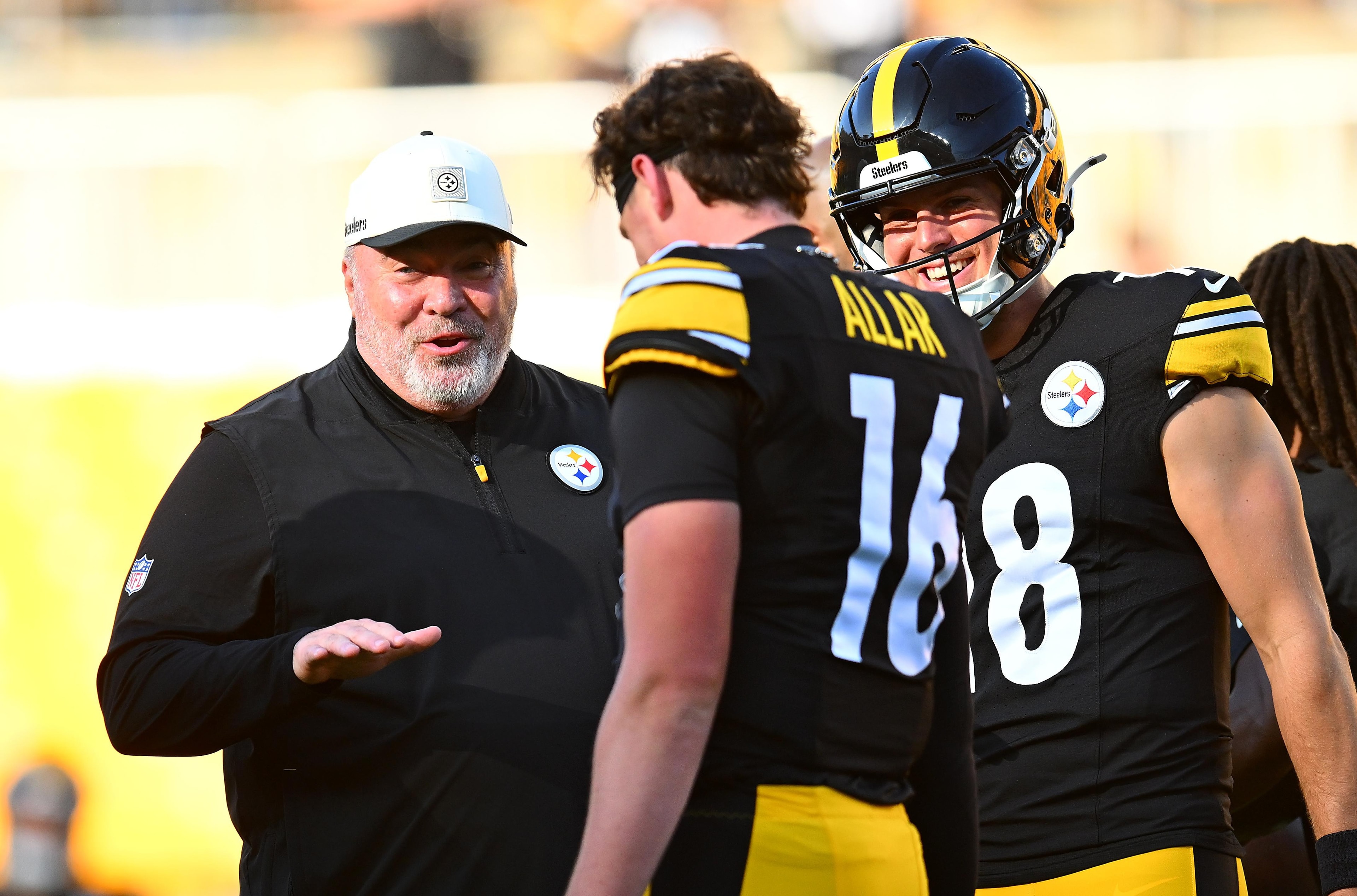 Steelers hold onto all four quarterbacks as 53-man roster deadline passes