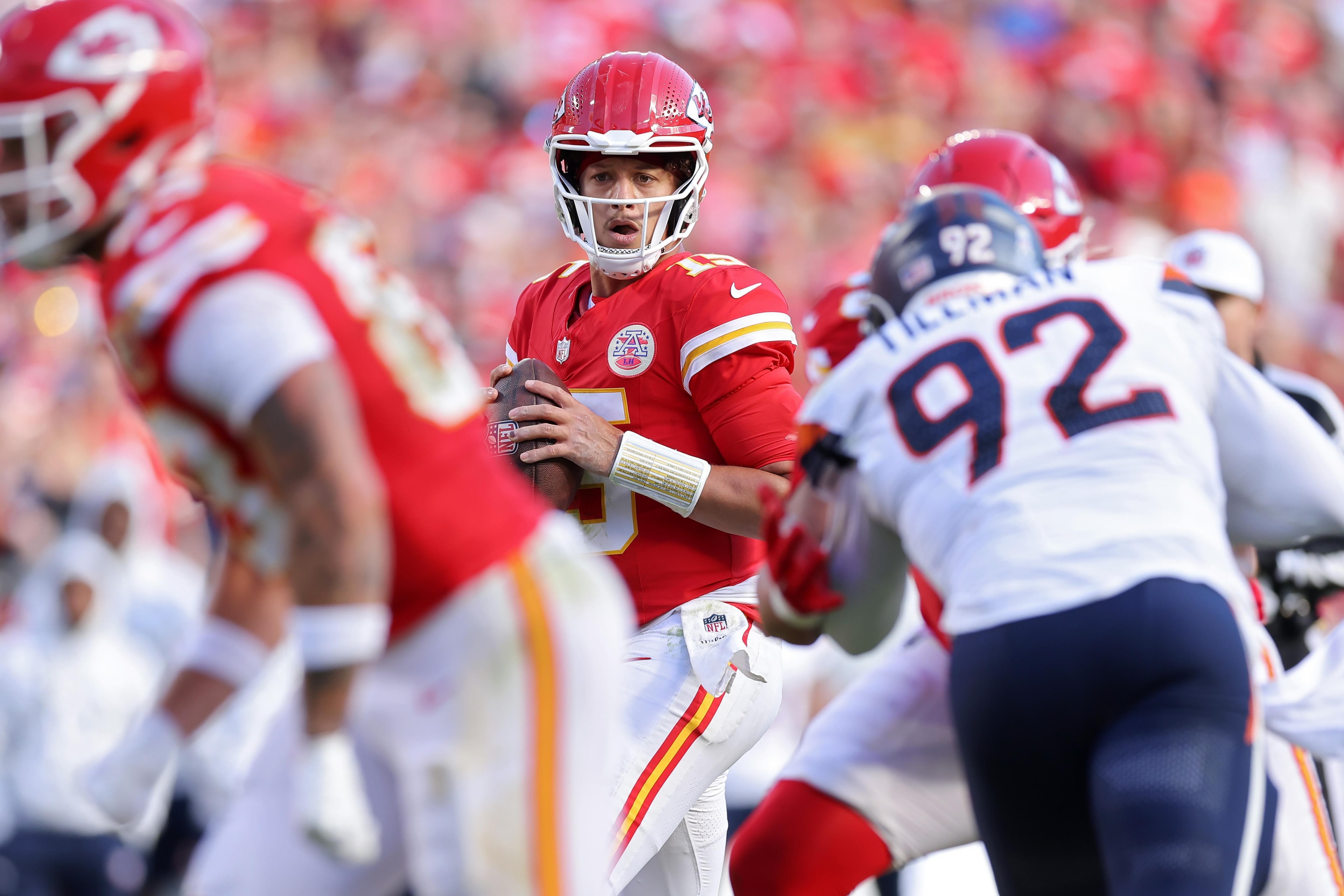 Chiefs Week 1 Tackle Plan Emerges as Preseason Evaluation Narrows the Options for Patrick Mahomes
