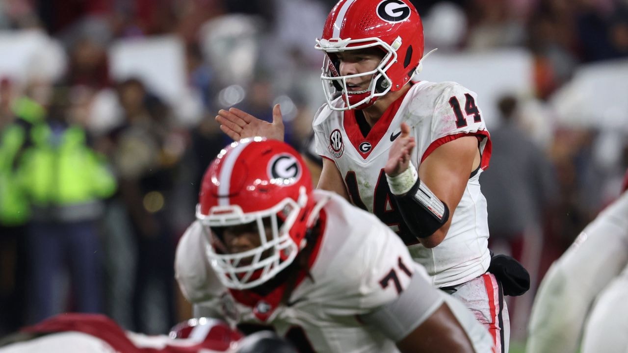Georgia’s Grit Takes Over Late, Sends Alabama Home With a 20-17 Defeat