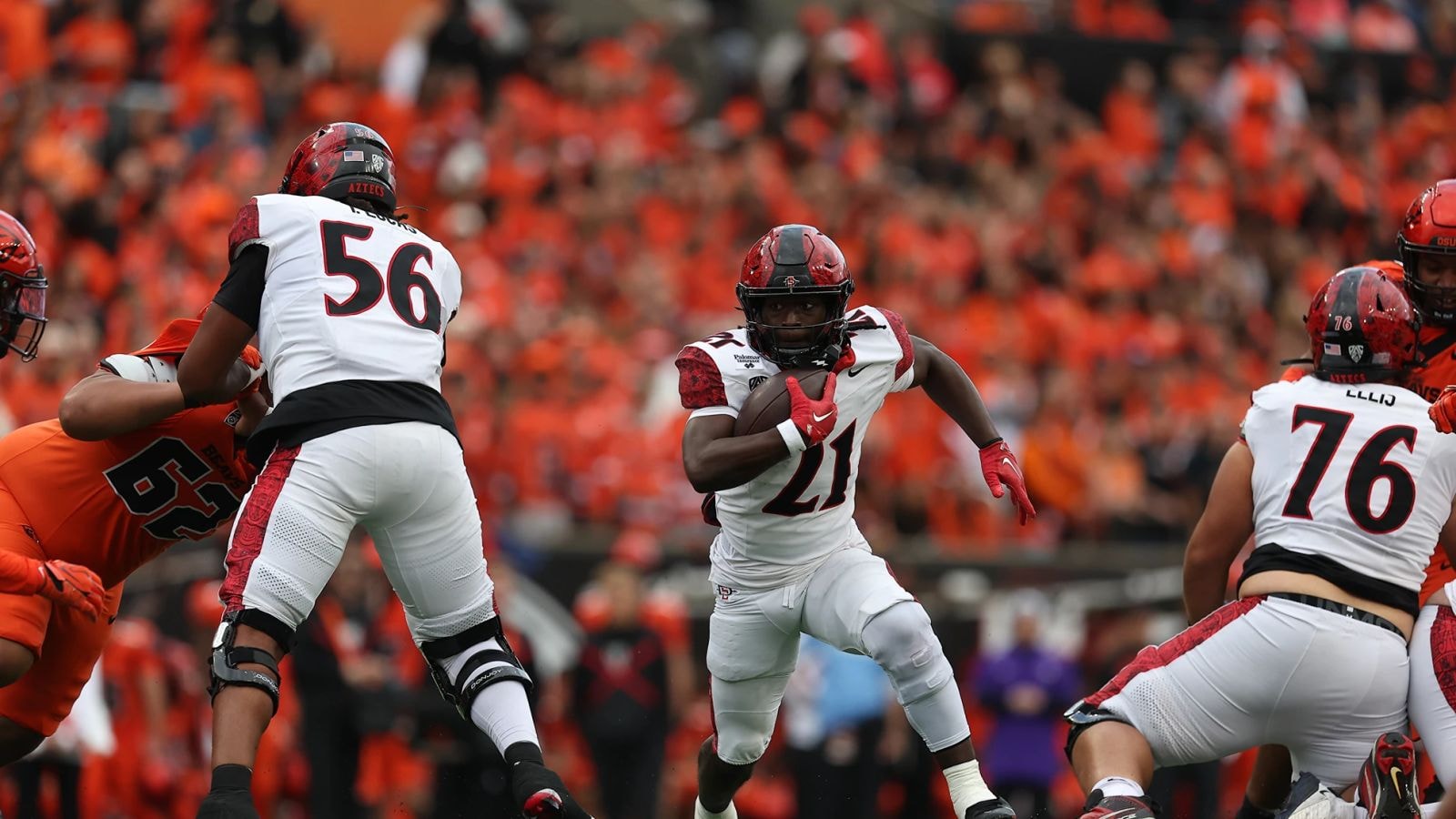 Oregon State’s passing surge crushes San Diego State 66-14 at Reser Stadium