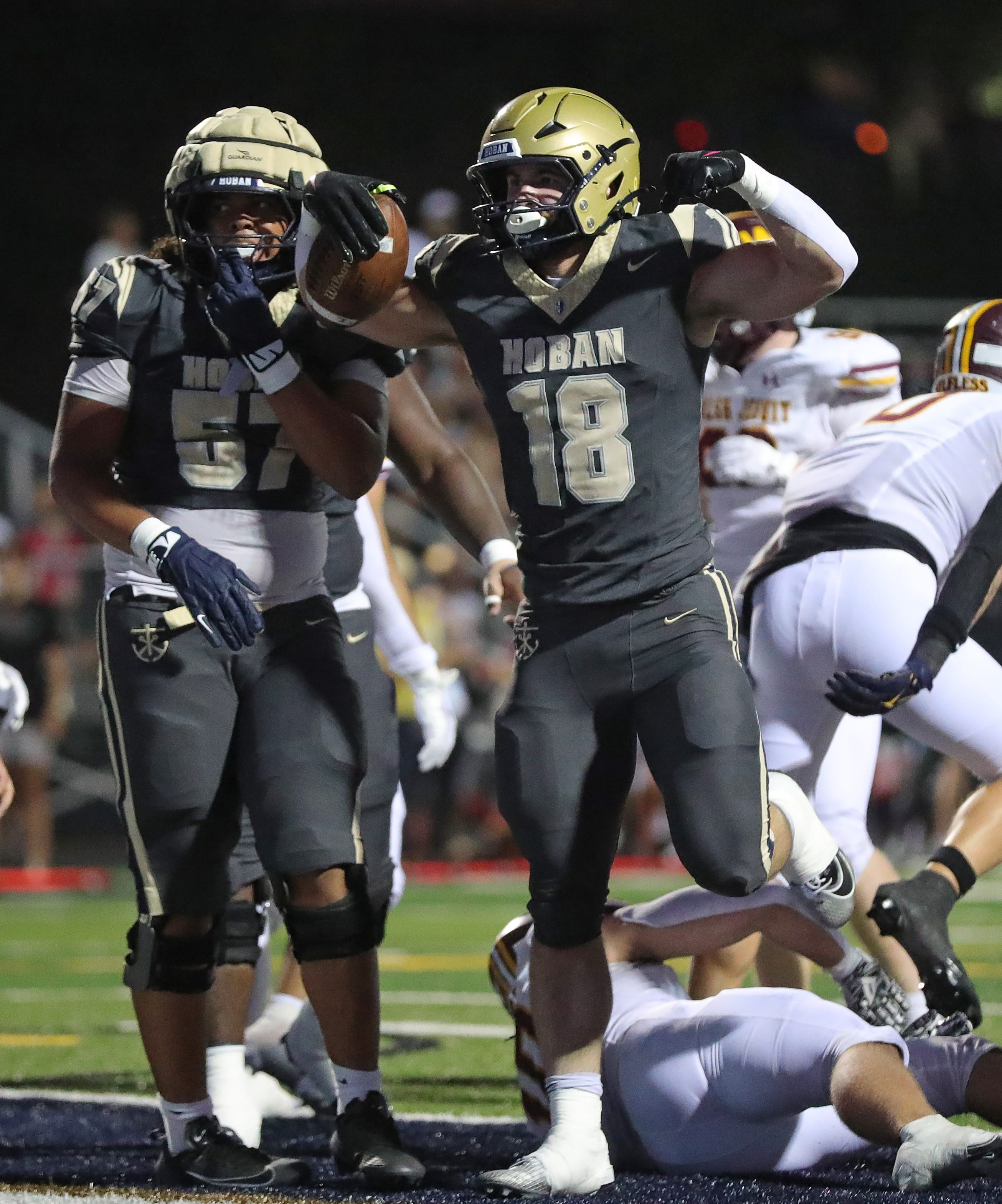 Oregon football signs Brayton Feister, a Ohio Mr. Football finalist known for impact on both sides