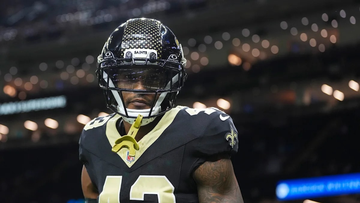 Saints add defensive backs Michael Davis and David Long to their 90-man roster