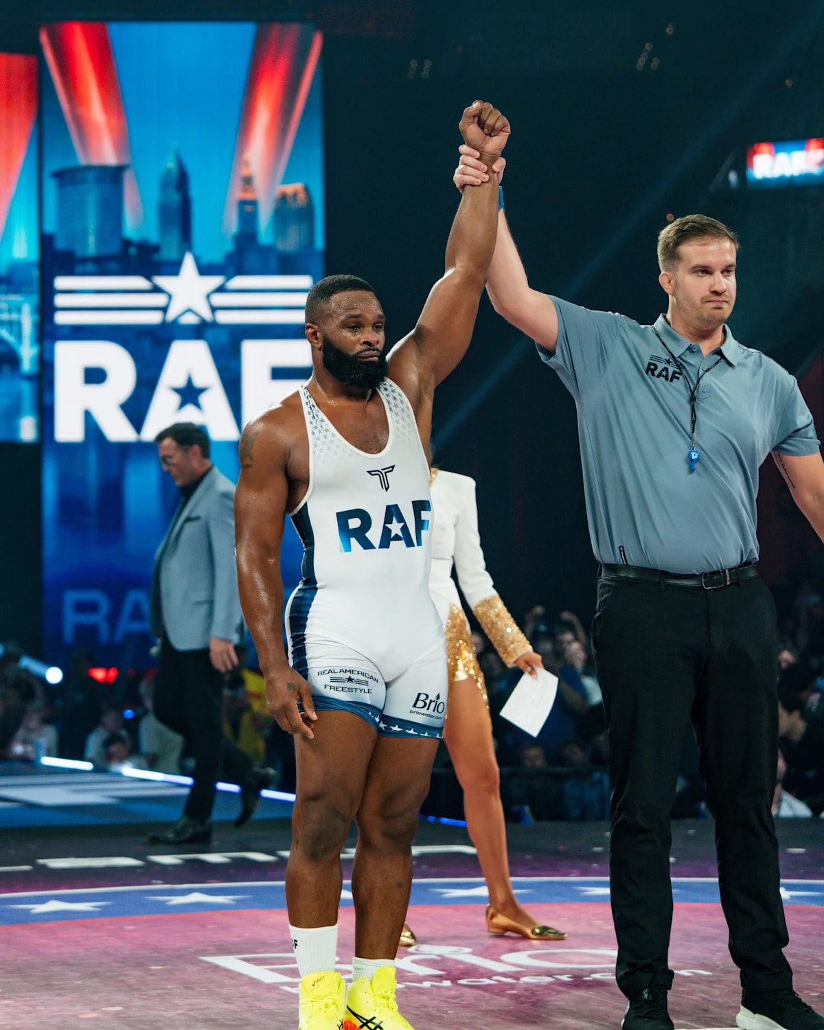 Tyron Woodley declares he’ll beat Khamzat Chimaev “like a drum” at RAF Moscow