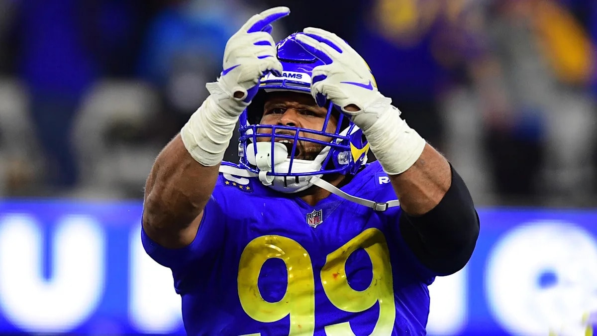 Aaron Donald un-retires, agrees to one-year deal with Los Angeles Rams