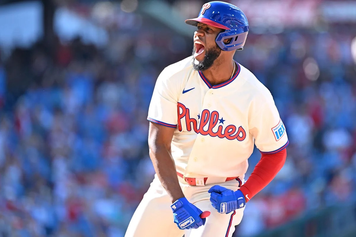 As the final full week of August begins, MLB’s wild card picture tightens across both leagues