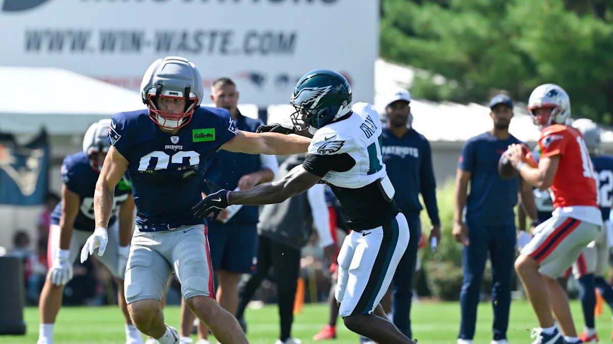 Eagles trim the roster, releasing safety J.T. Gray and waiving RB Ja'Quinden Jackson after kickoff injury