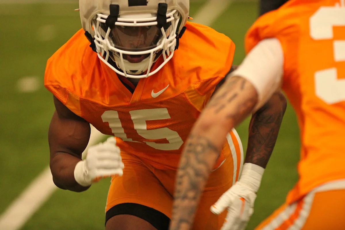 Edrees Farooq sustains a leg injury during Tennessee’s fall training camp practice