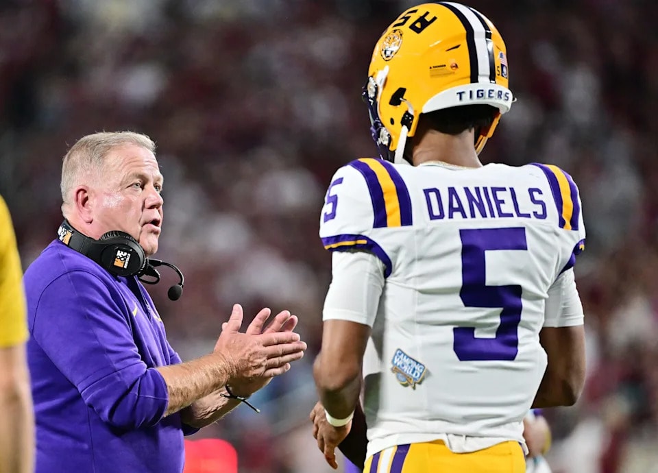 Jayden Daniels’ stance toward LSU becomes another NIL-era morality play
