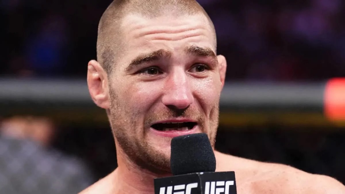 Sean Strickland weighs giving up UFC middleweight title amid frustration over money