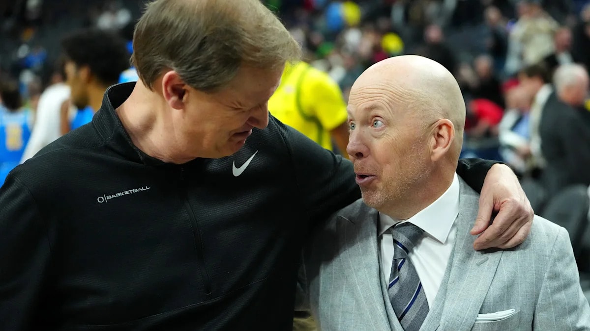 Mick Cronin congratulates Dana Altman as Oregon’s longtime coach announces retirement
