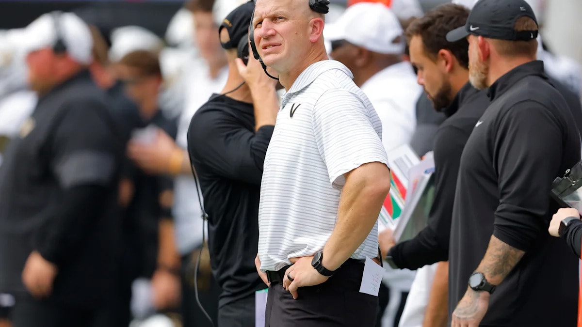 Vanderbilt builds a penalty-cleanup plan for Arkansas week after stretches of costly discipline lapses