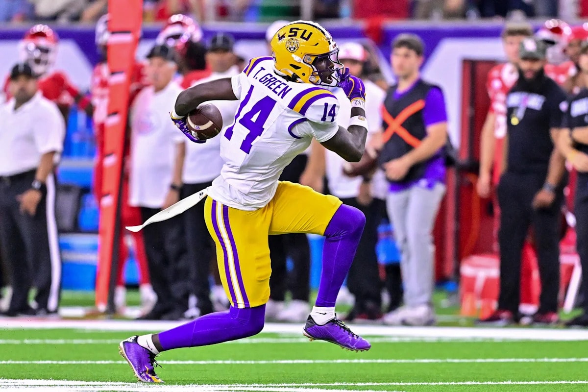LSU offense looks for consistency as fall camp closes in on season rhythm