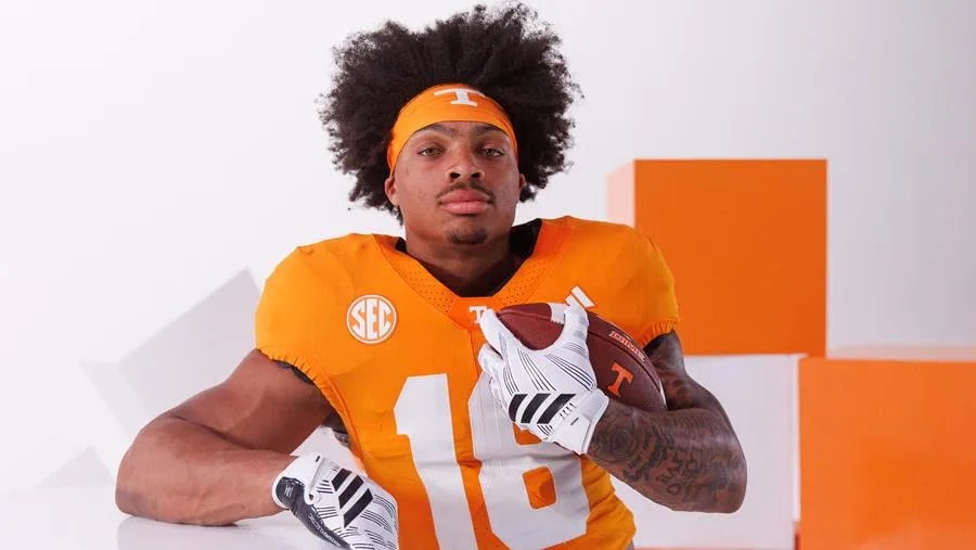 DeSean Bishop lands on Walter Camp Player of the Year preseason watch list for Tennessee