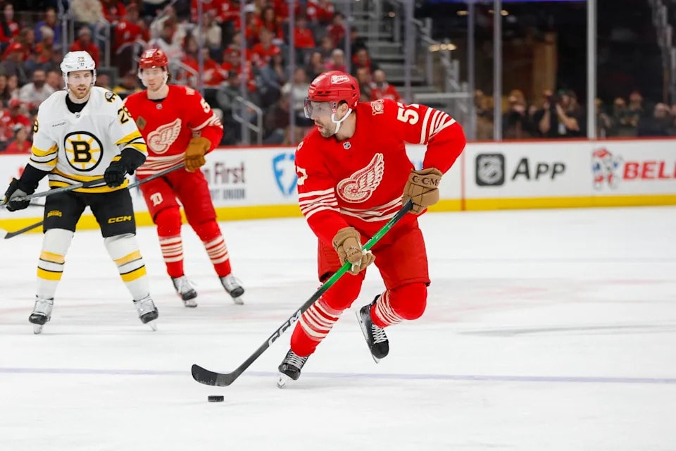 With Red Wings training camp nearing, several recent Detroit veterans still unsigned entering a familiar offseason stretch
