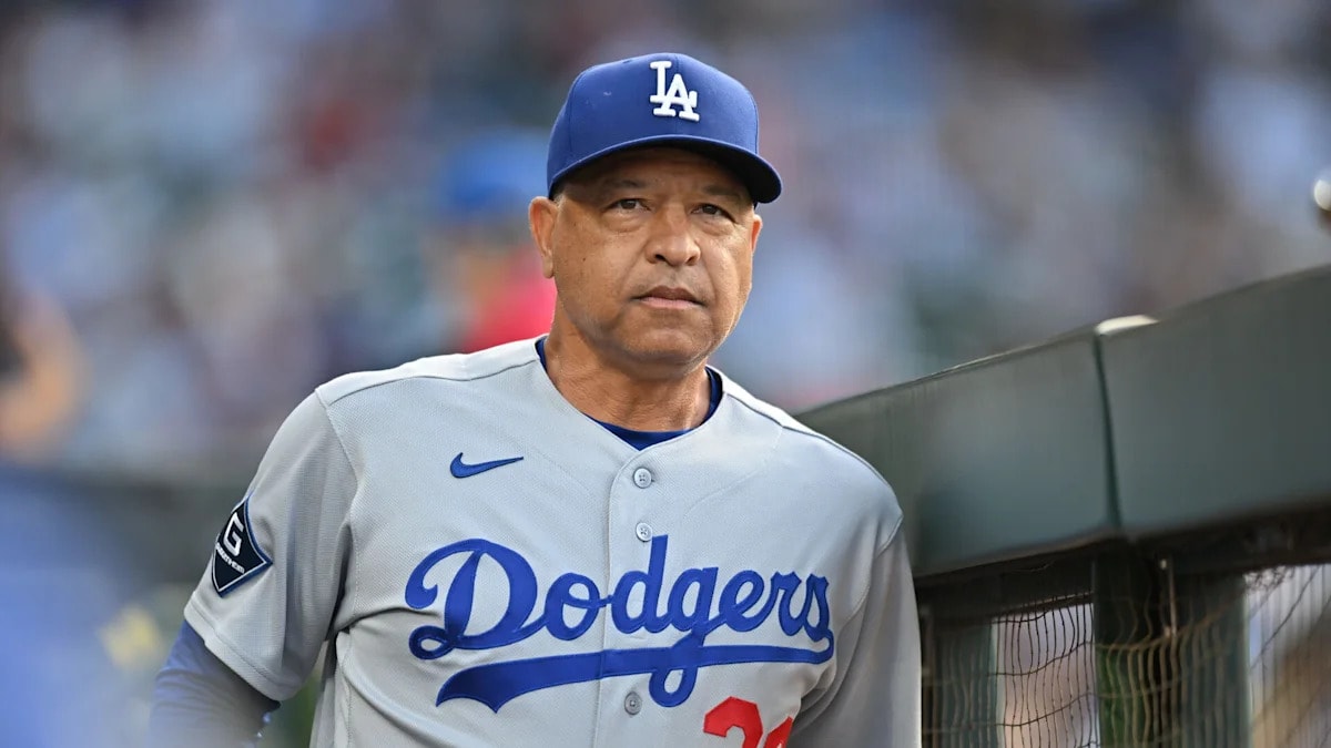 Dave Roberts calls out Dodgers after 6-2 loss to Brewers derails home-field tiebreaker picture