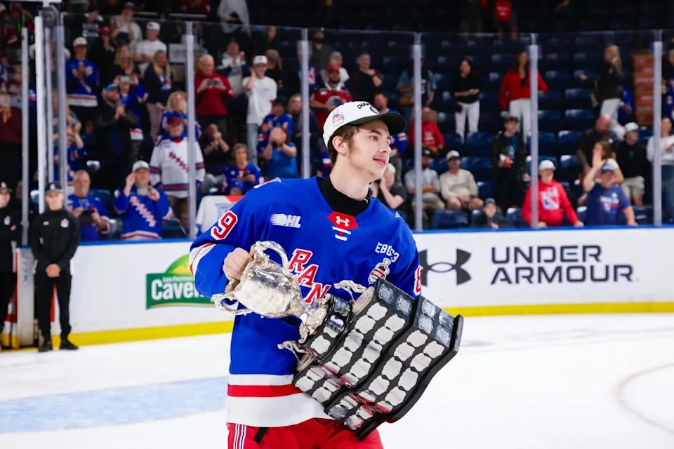 Alexander Bilecki ranked No. 6 in Maple Leafs prospect list, following Memorial Cup title