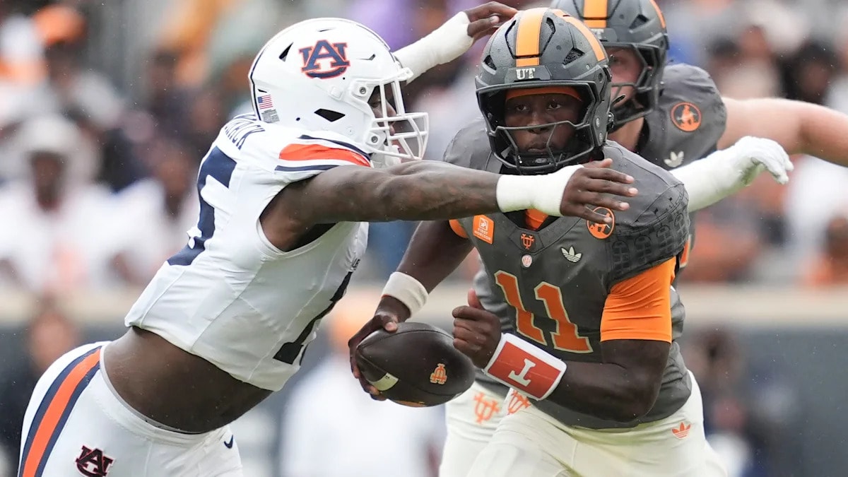 Tennessee lists Faizon Brandon, Javin Gordon as questionable vs. Arkansas as SEC availability nears kickoff