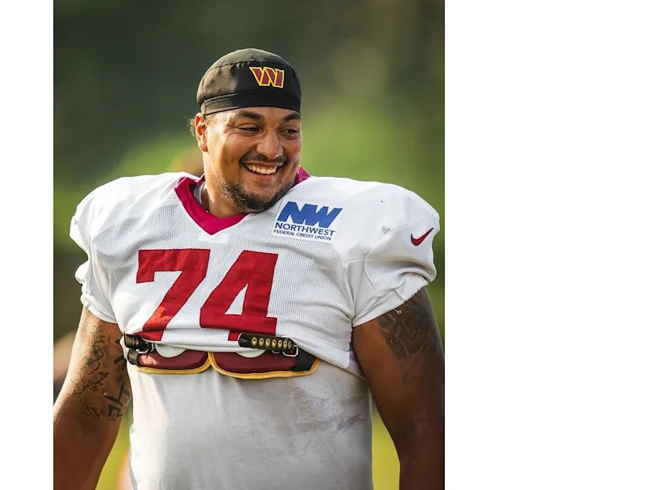 Terry McLaurin turns the page with a public smile for the Commanders