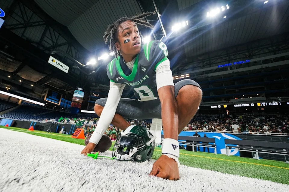 Donald Tabron II, 5-star Detroit Cass Tech QB, commits to Texas A&M