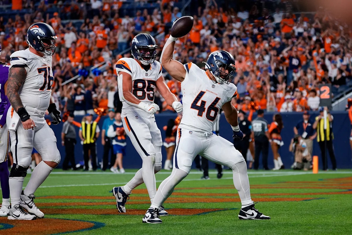 Broncos finish preseason 2-1 with 34-6 rout of Vikings
