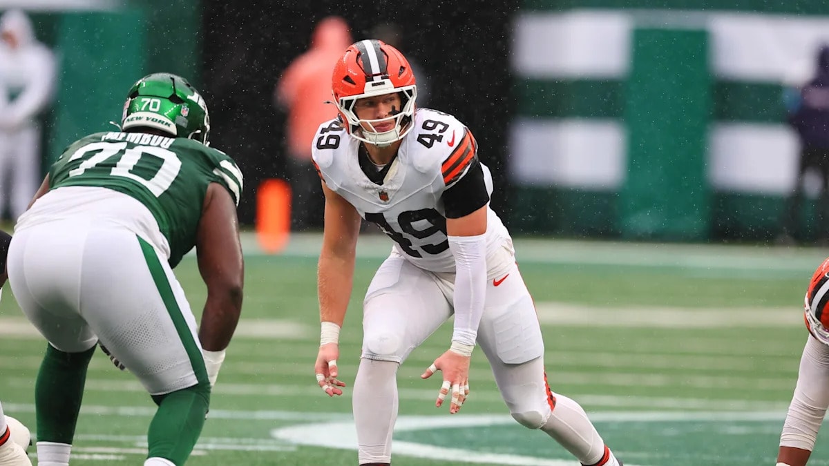 Carson Schwesinger ankle injury report adds a Week 6 question mark for the Browns