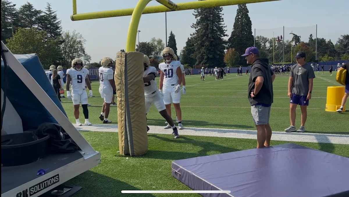Donovan Robinson turns heads during Washington’s fall camp as linebacker battle tightens