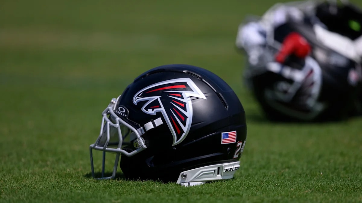 Falcons add defensive tackle Eric Johnson, continue building out defensive line depth