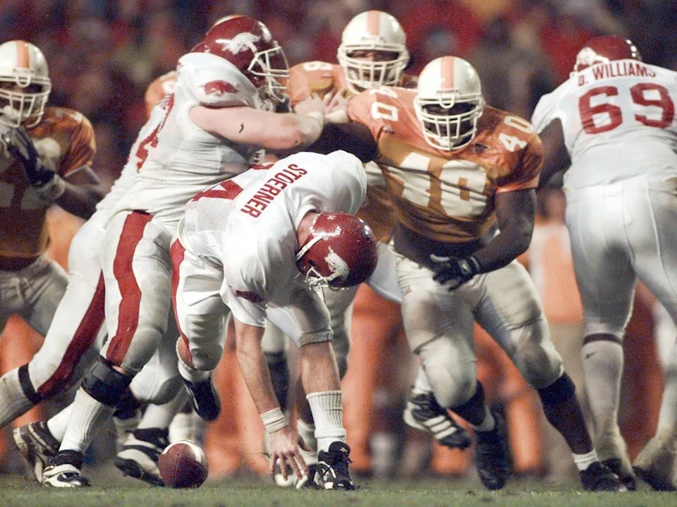 Tennessee and Arkansas revisit a 1998 comeback when the Vols renew the series in 2026