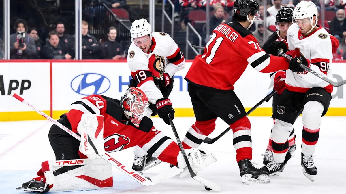 Linus Ullmark’s Undefeated Start Helps Senators Top Devils 4-1