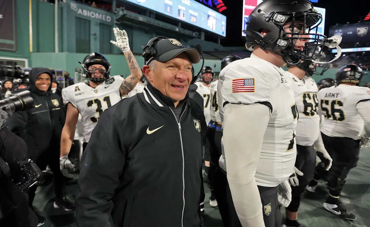 Army extends Jeff Monken’s contract for five more years, keeping the head coach in place long term
