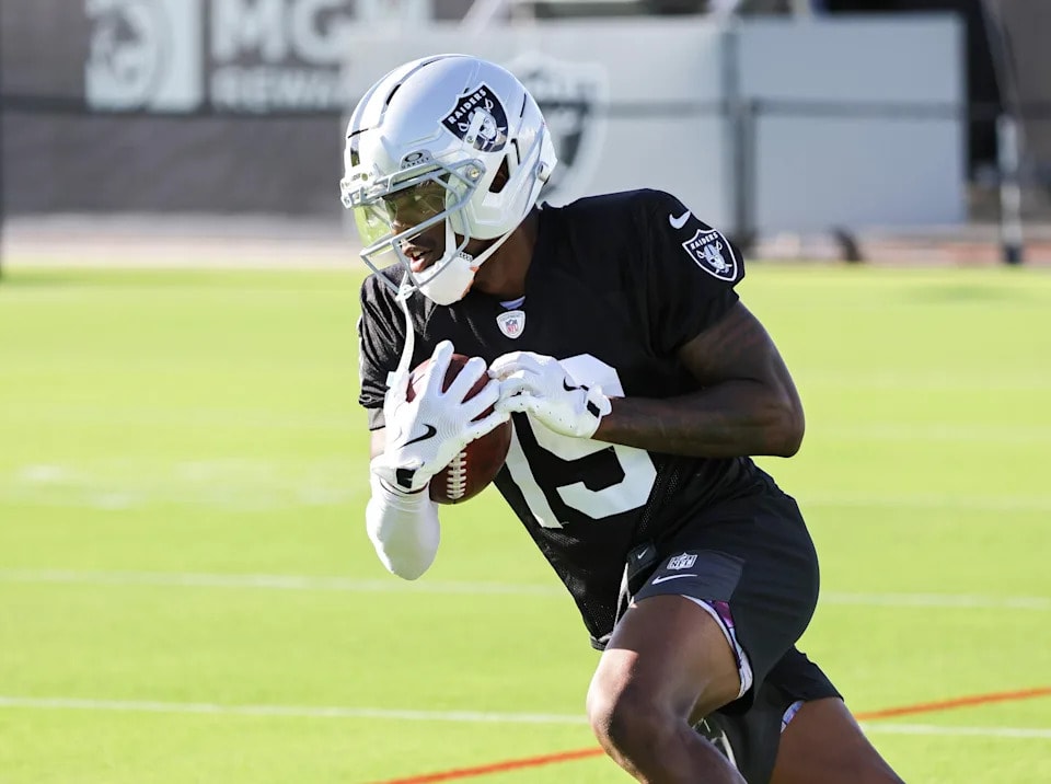 Raiders rookies Hezekiah Masses and Malik Benson face their biggest Houston test in joint practices