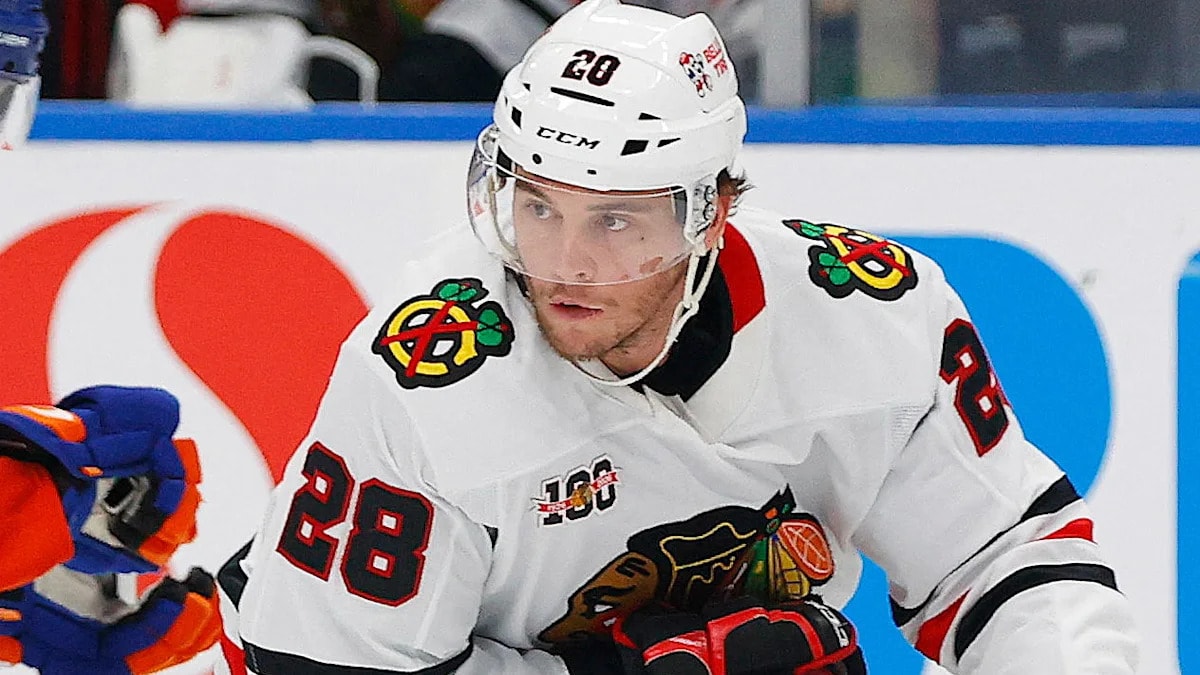 Andre Burakovsky is set to make a Senators debut Saturday after a difficult Chicago run