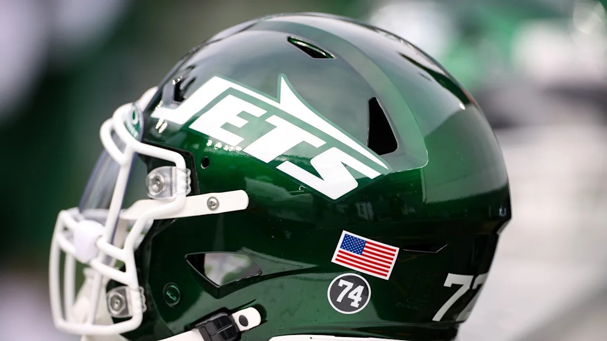 Jets shuffle roster again, signing three and cutting three ahead of preseason finale