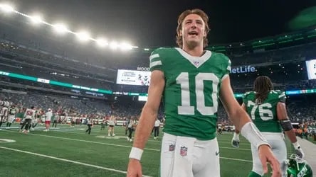Cade Klubnik seizes the moment in Jets’ preseason opener, making backup QB job look less like a competition