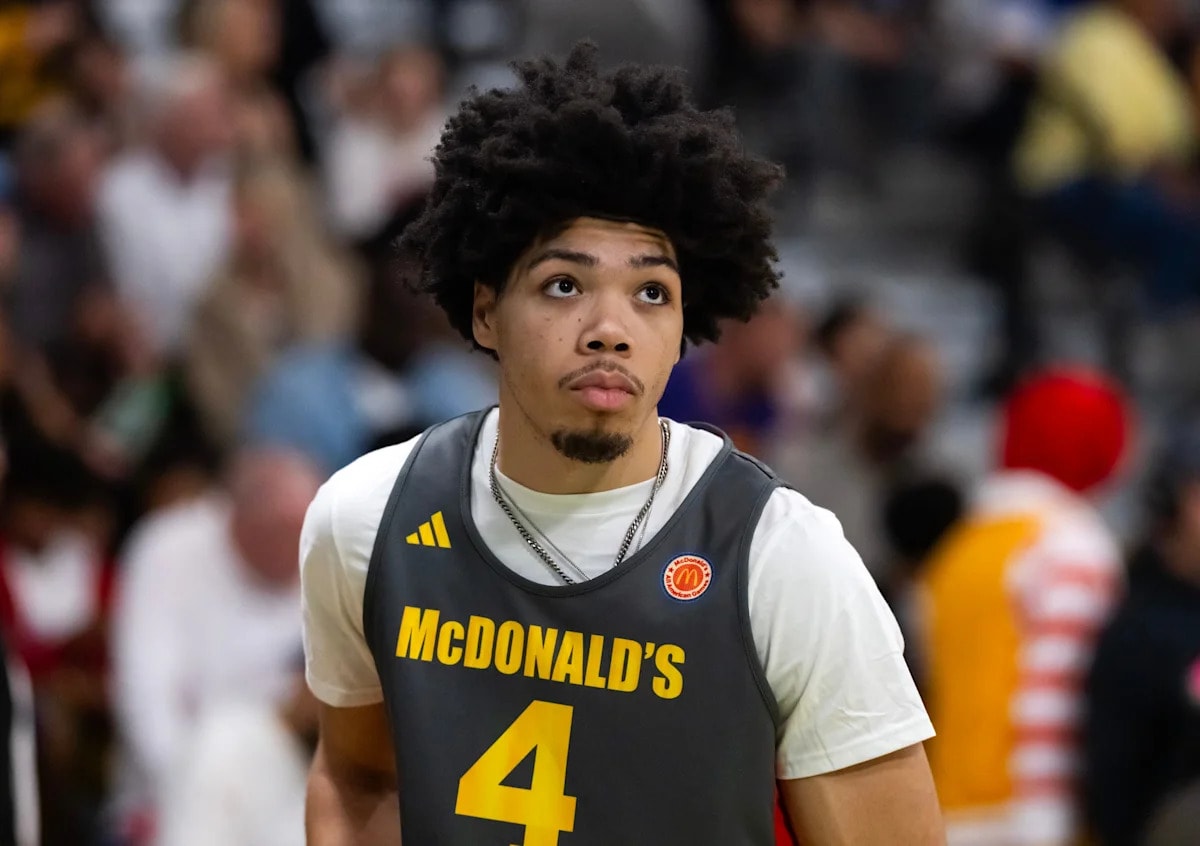 Bill Self tees up Kansas freshman Tyran Stokes with a Carmelo Anthony comparison