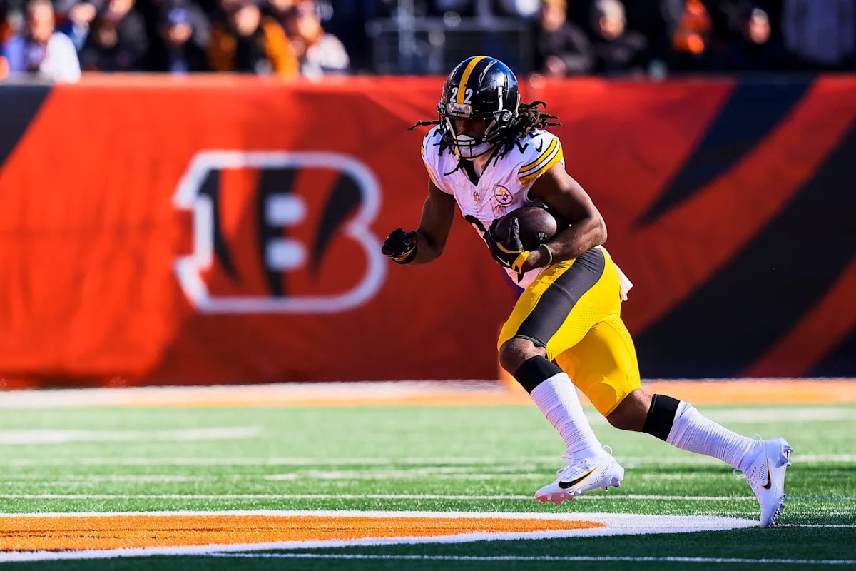 Najee Harris lands on Pro Football Focus radar as a 2026 weekly fantasy “must-start” type
