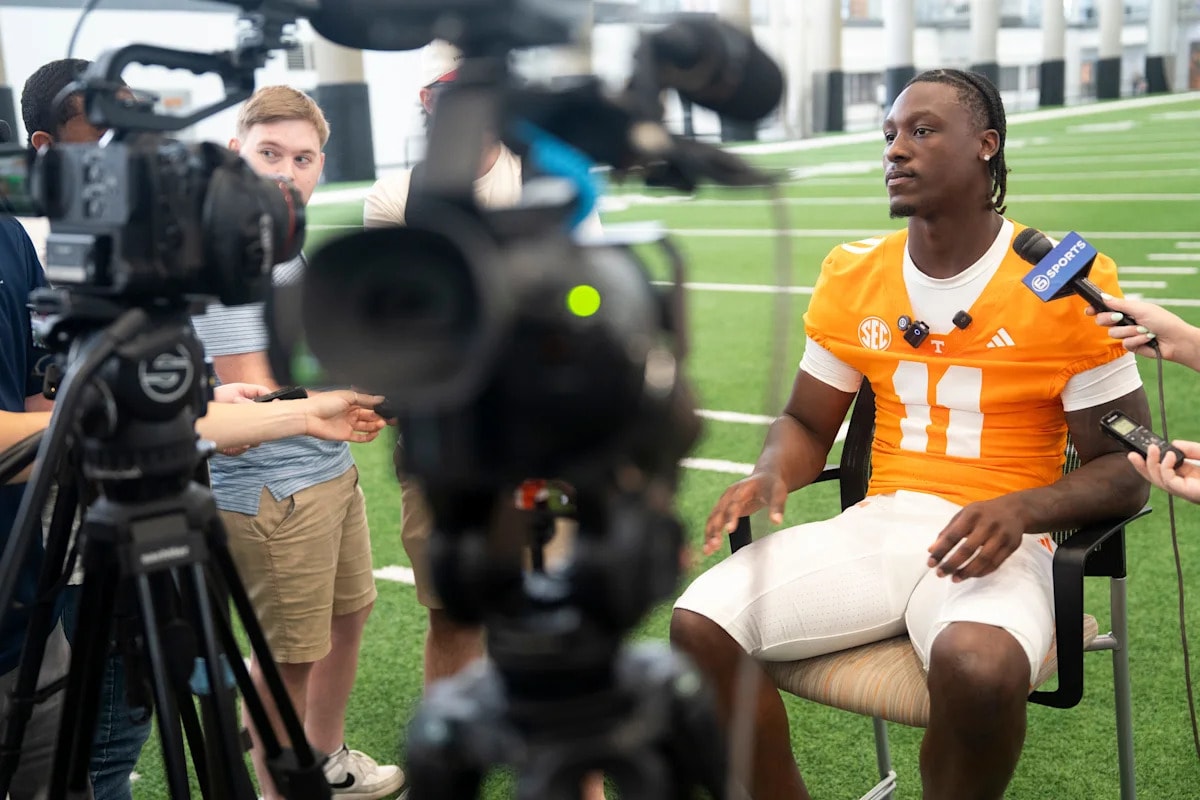 Faizon Brandon named Tennessee football starting quarterback, setting up an accelerated debut