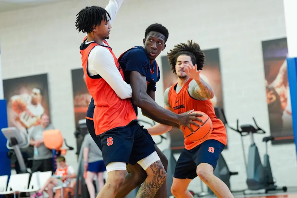 Syracuse vs. UConn opens McNamera exhibition at Mohegan Sun, a first look at what both programs are building