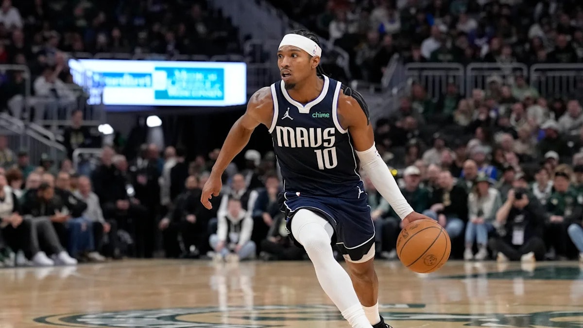 Report: Reserve point guard Brandon Williams agrees to a one-year minimum deal with the Warriors