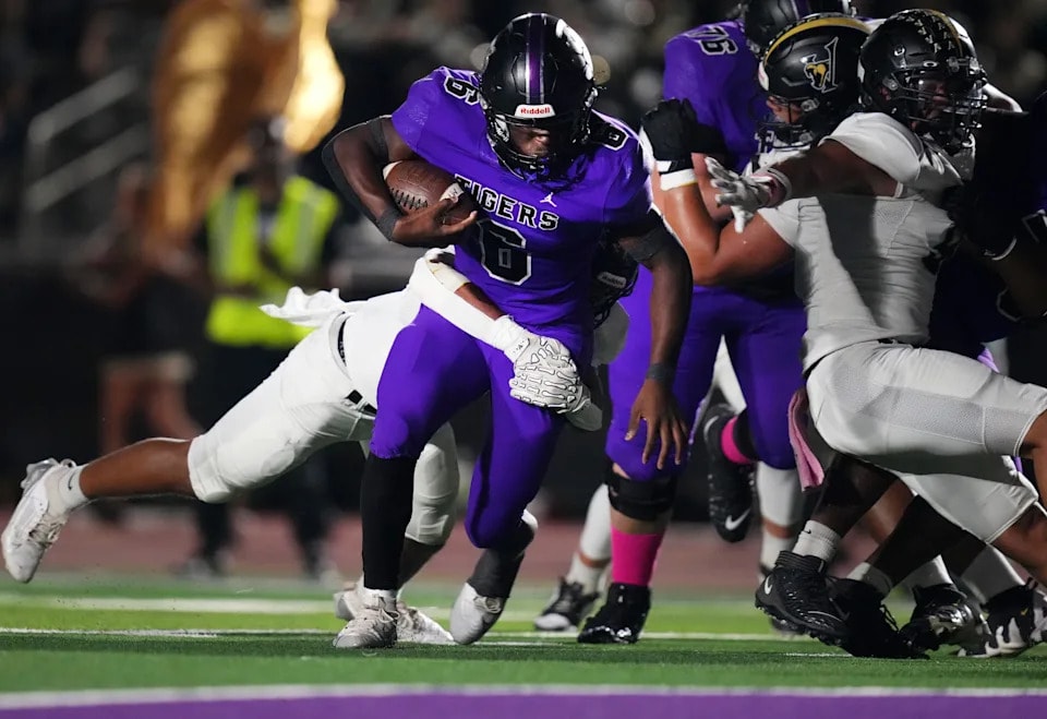 Arizona Republic releases preseason Top 10 for Class 5A high school football, setting the early watch list for 2026