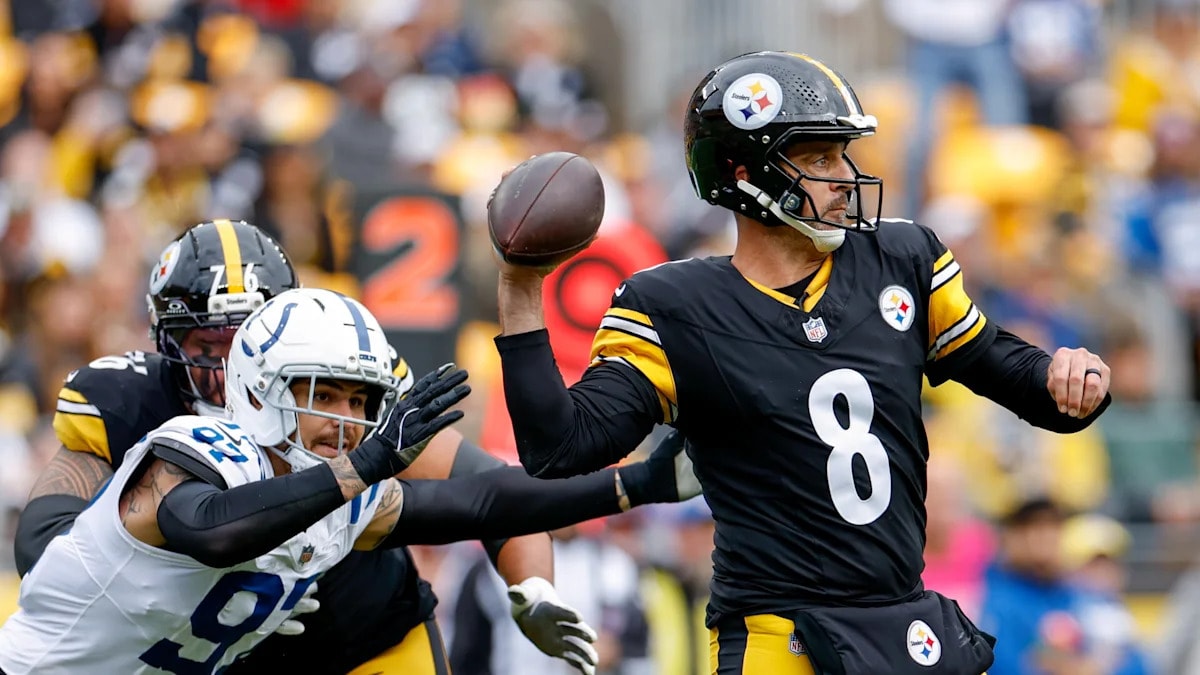 Aaron Rodgers’ third straight three-touchdown outing ties Terry Bradshaw in Steelers history