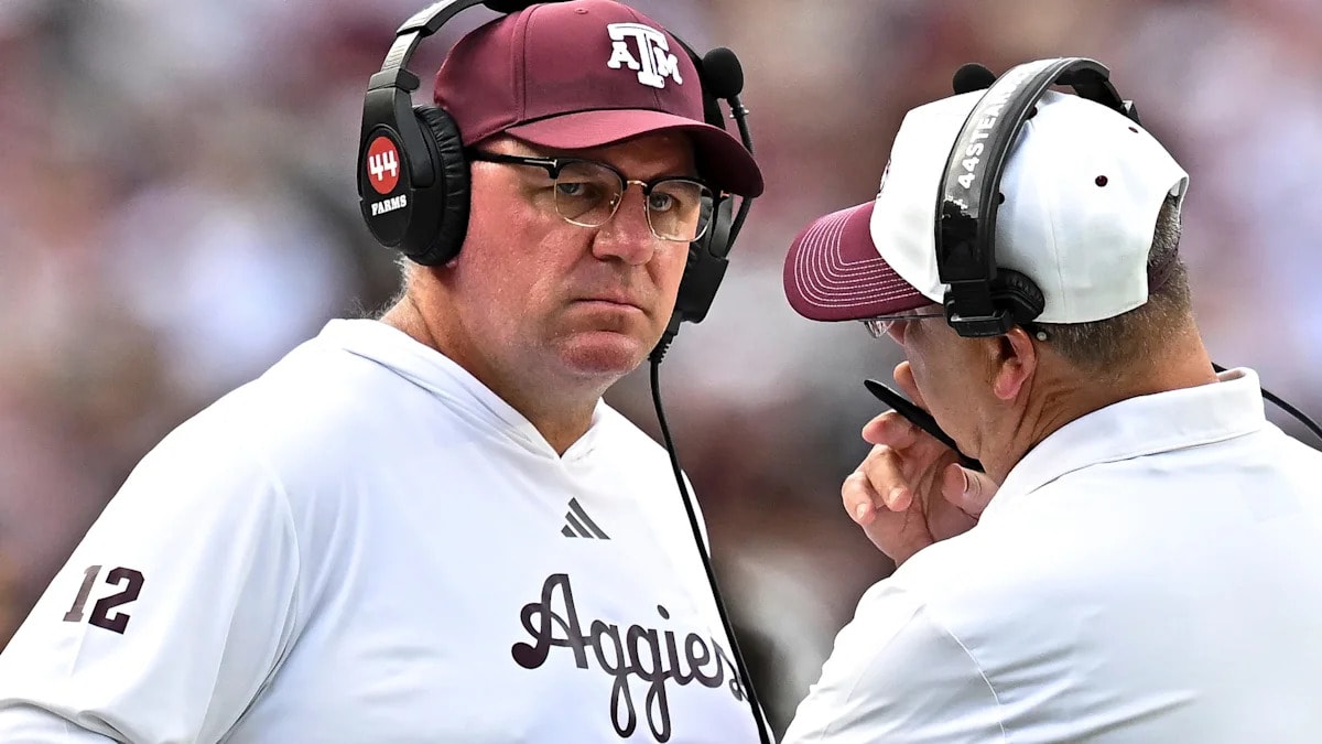 Mike Elko apologizes after calling Texas A&M message board a “cesspool” following loss to Missouri