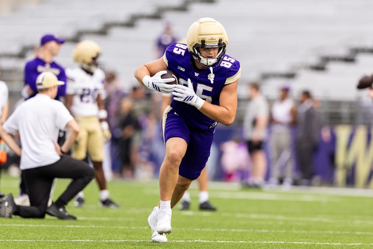 Sam Barry joins Jedd Fisch staff at Washington as graduate assistant, continuing family coaching connection