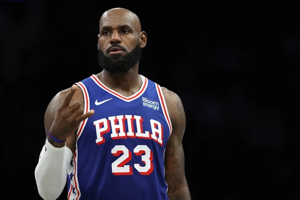 LeBron James makes 76ers preseason debut, but Philadelphia falls to the Nets 114-108